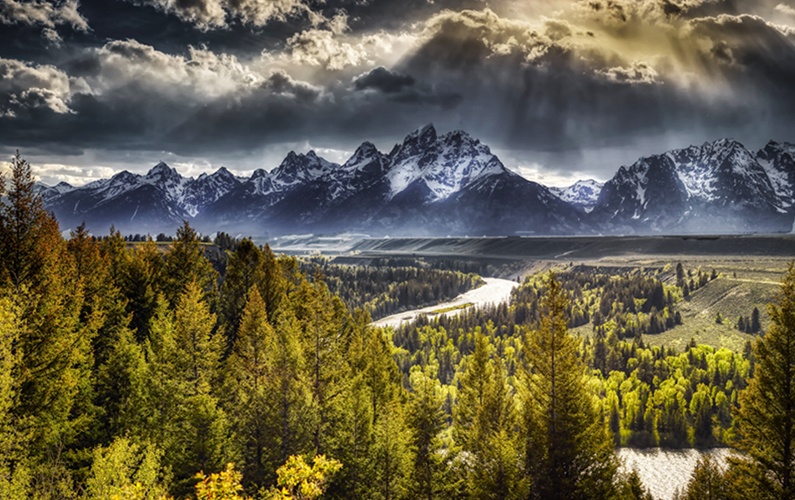 Grand Teton Snake River Overlook with Sun Rays