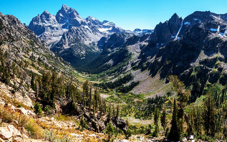 5 Advantages to Visiting Grand Teton in September and 2 Challenges
